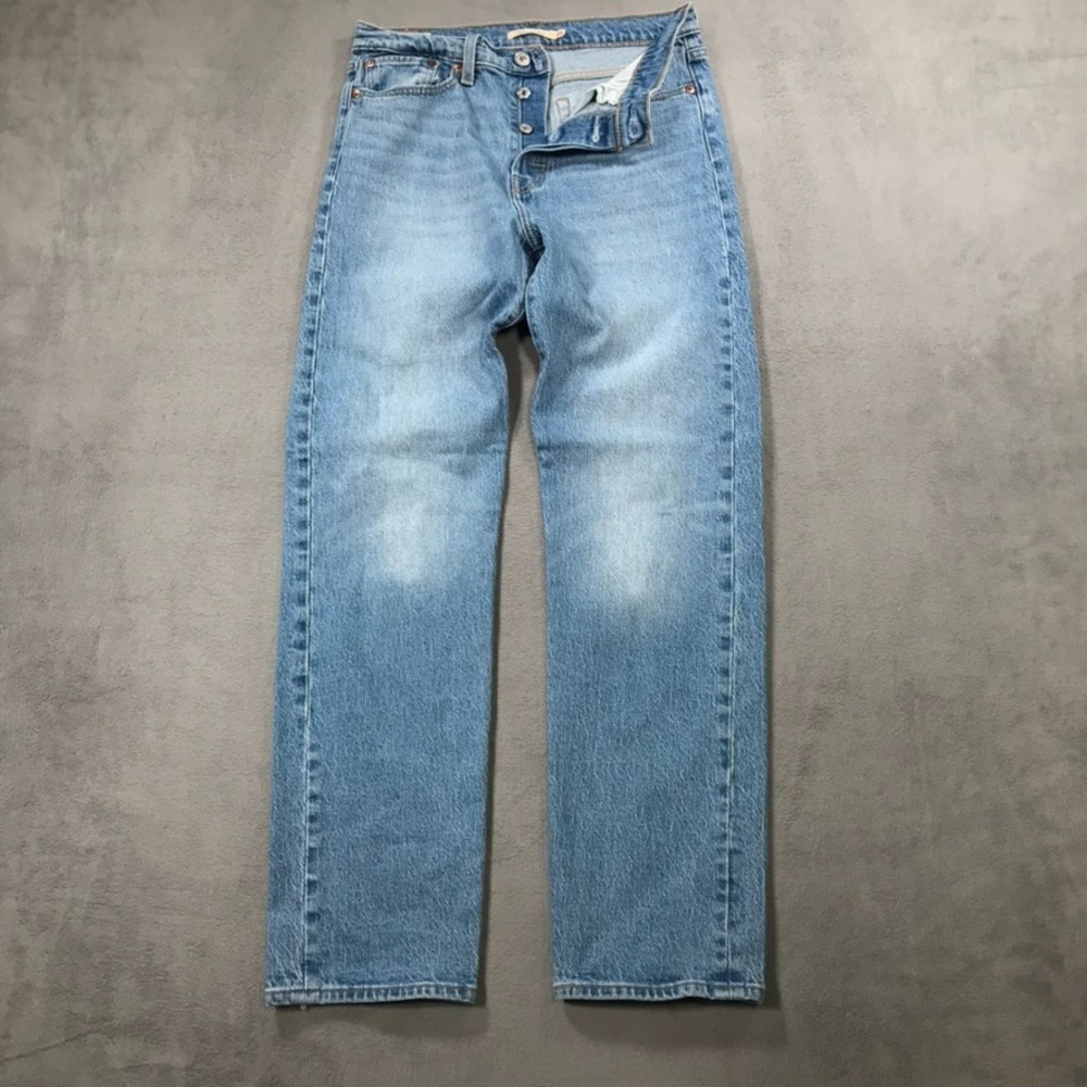 Levis Jeans Womens 28 x 30 Wedgie Straight Blue High Rise Button Fly Denim